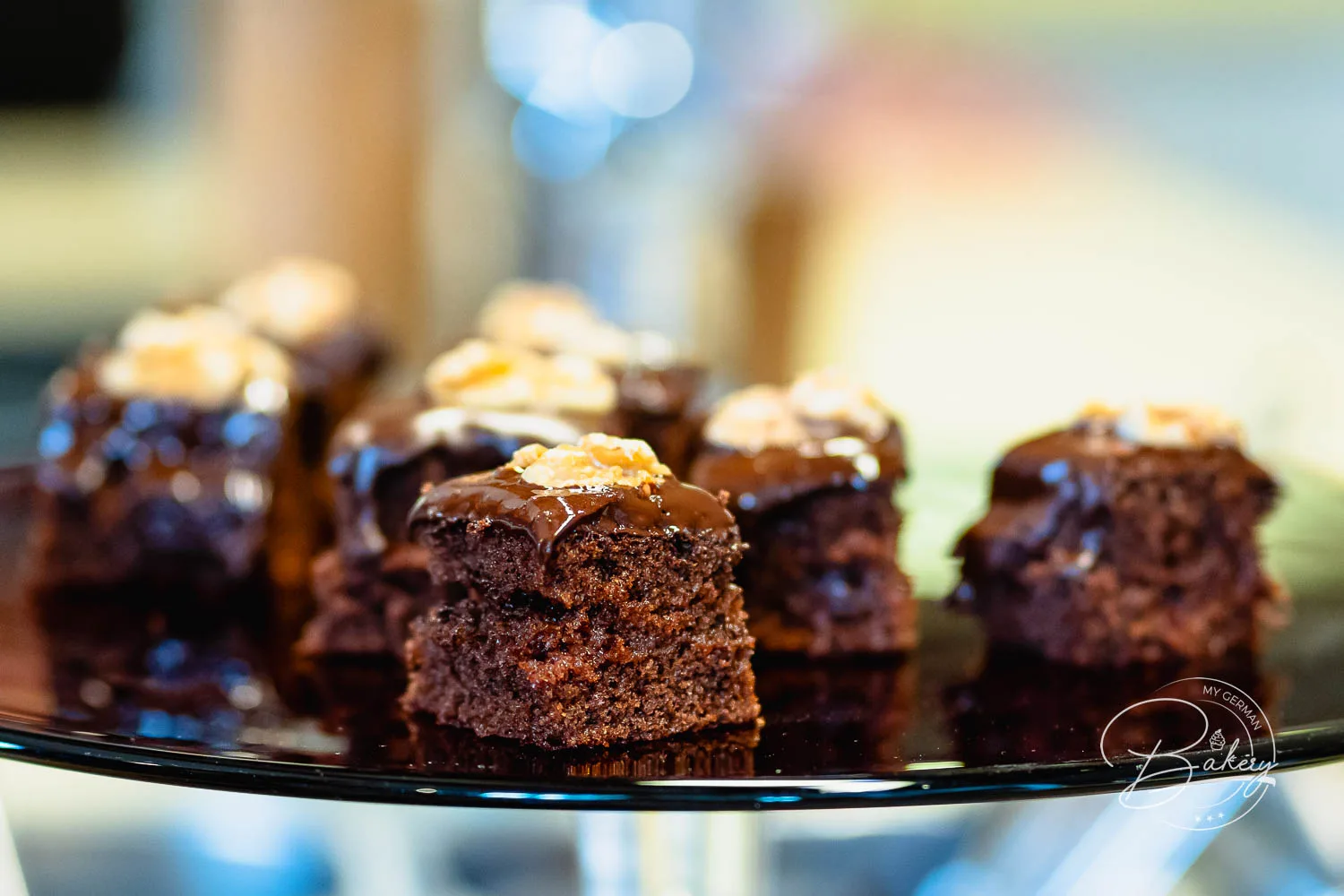 Chocolate Brownies Recipe - Christmas Brownies - Gingerbread Brownies Recipe - Simple recipe Christmas cake with chocolate - Gingerbread brownie with chocolate - Traditional cake recipe - Baking instructions - simple quick brownie cake with gingerbread spices