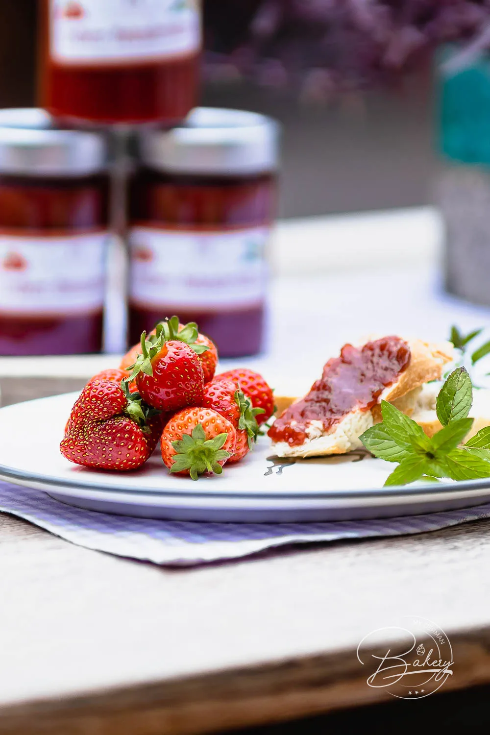 Strawberry jam recipe - very quickly homemade - recipe strawberry jam simple - jam cooking - make jam from strawberries yourself - fresh strawberries, frozen strawberries, frozen strawberries - Simple instructions for berry jam also raspberries,