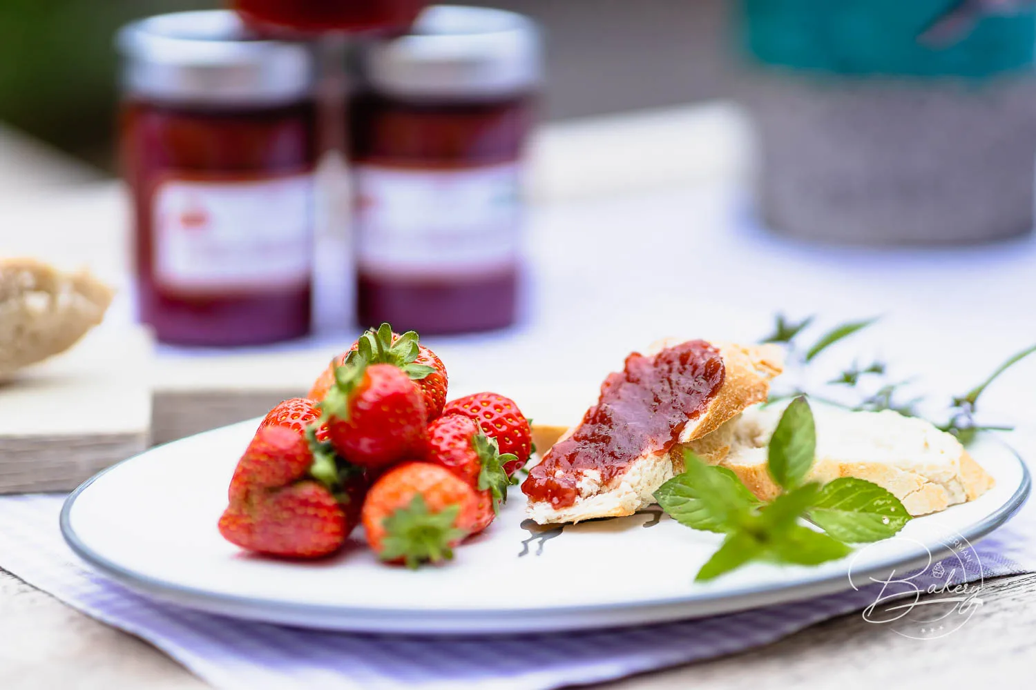 Strawberry jam recipe - very quickly homemade - recipe strawberry jam simple - jam cooking - make jam from strawberries yourself - fresh strawberries, frozen strawberries, frozen strawberries - Simple instructions for berry jam also raspberries,