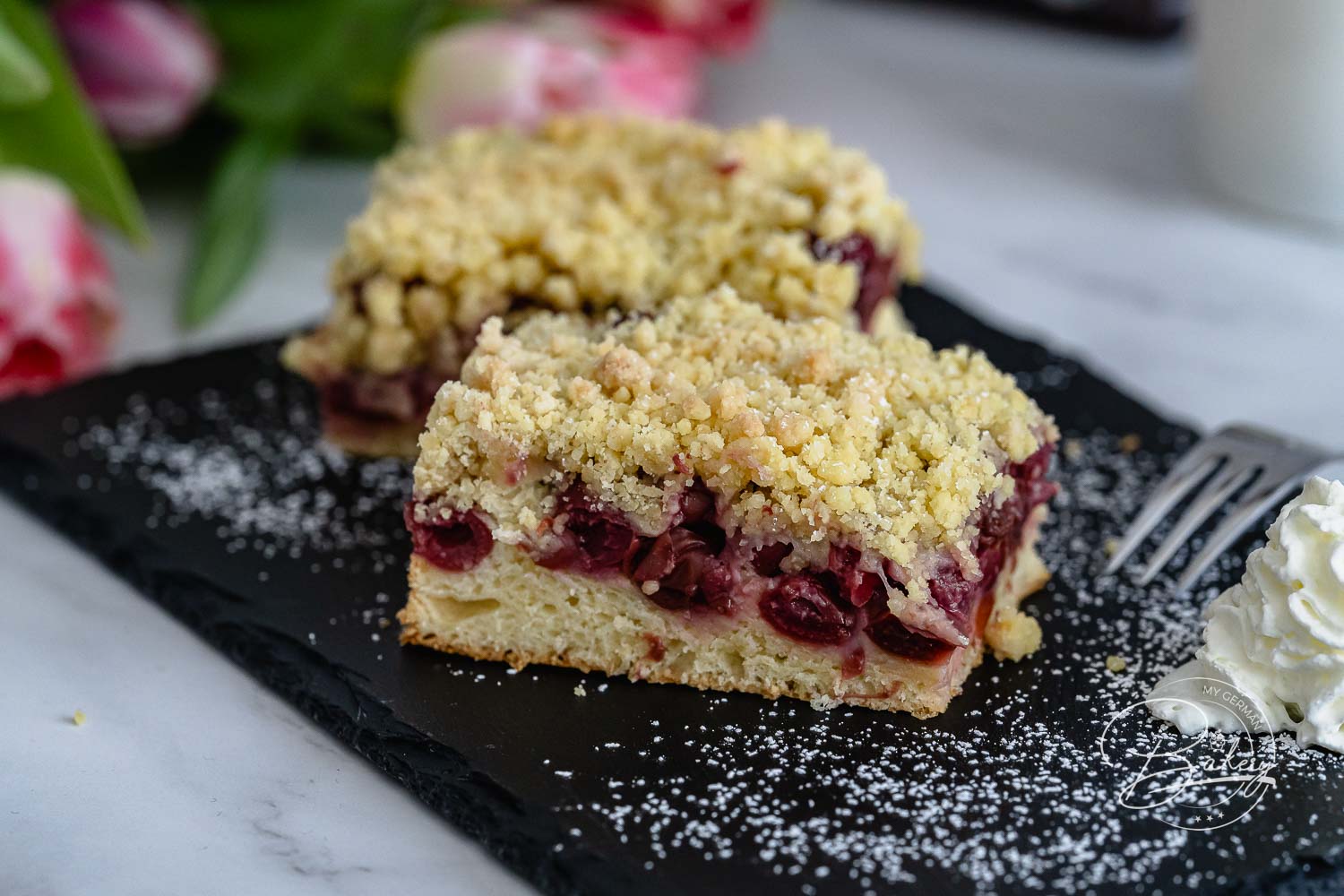Cherry crumble cake recipe - delicious and easy yeast cake - Delicious cherry crumble cake recipe for yeast cake and crumble cake. Cake with butter crumbles and sour cherries, cherries and morello cherries - quick and easy instructions - delicious yeast cake - sheet cake recipe - simple cake with dry yeast