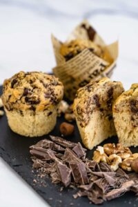 Best muffins with chocolate - chocolate muffins - simple recipe - recipe muffins with chocolate and nut - extra fluffy and juicy homemade - chocolate muffins and chocolate muffins with dark or white chocolate, walnuts, Recipe muffins - chocolate and nut muffins - easy step by step instruction