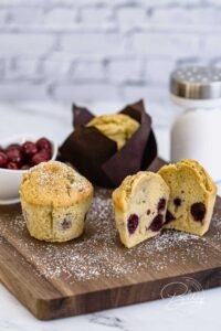Cherry muffins recipe - fruity, fast and easy - Recipe muffins with cherries - extra fluffy, fruity and juicy with buttermilk - Recipe for cherry muffins with morello cherries and sour cherries. Delicious, fruity, quick and easy buttermilk muffins
