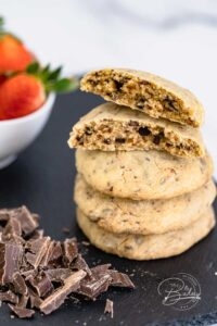 Simple Chocolate Cookies Recipe - Best Chocolate Chunk Cookies - Cookies with chocolate chips - chocolate cookies from America, homemade American cookies
