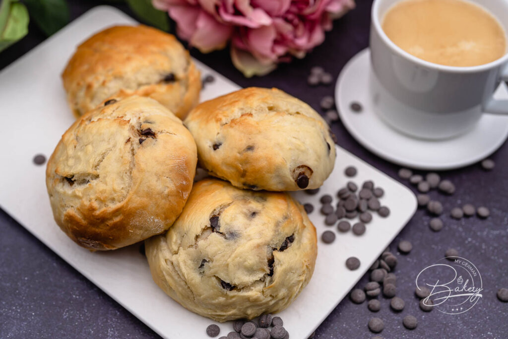 Best chocolate buns recipe - without yeast dough problems - chocolate brioche buns recipe - tastiest chocolate rolls recipe - Milk Buns with Chocolate Curd Buns with Chocolate Drops and Chocolate Chunks, Shortbread Recipe