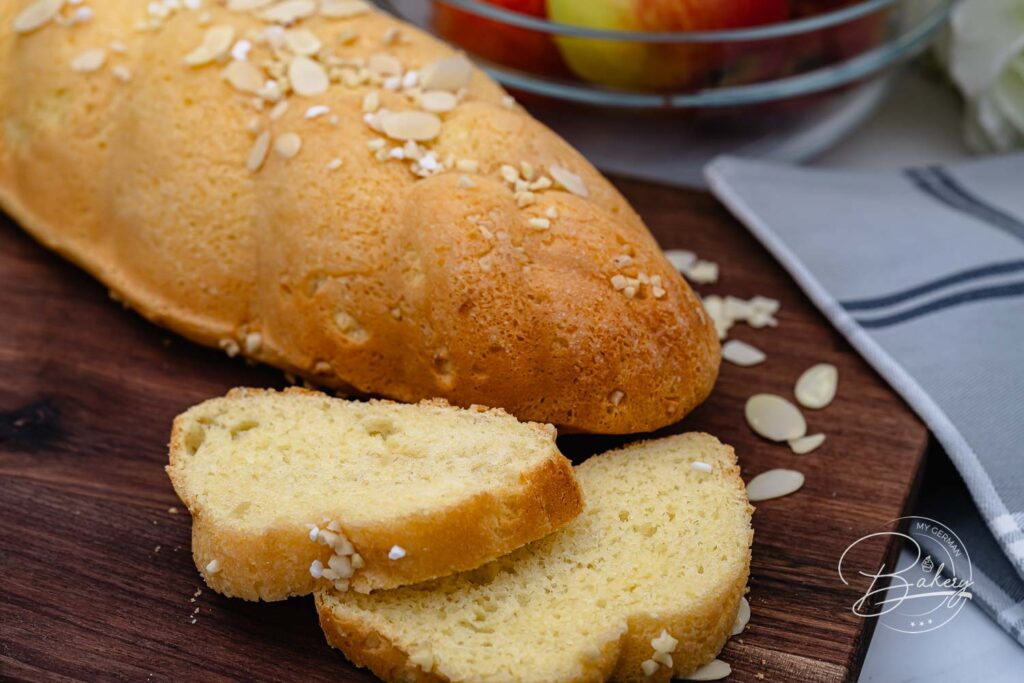 Brioche bread recipe - easy, tasty, sweet and quick bake brioche bread - sweet Easter bread - homemade Sunday brioche bread - brioche bread as breakfast bread and brioche for jam, Nutella, cheese or eggs. Simple, fast and delicious Easter bread recipe
